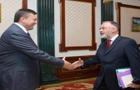 Виктор Янукович и Дмитрий Табачник