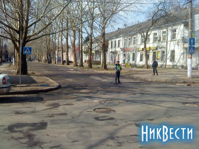 Перекресток улиц Спасская и Лягина. Помыта только ул. Лягина