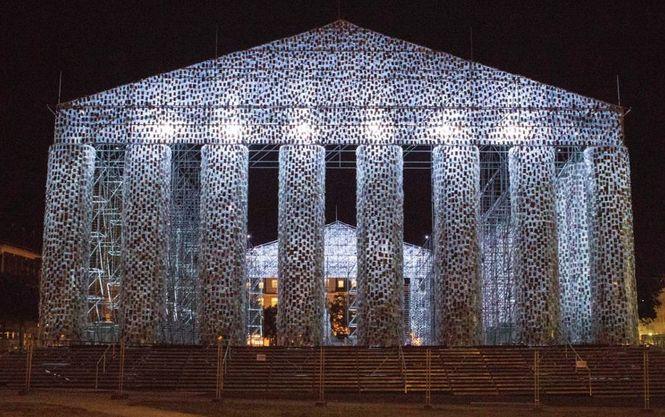 В Германии соорудили «музей» из запрещенных в различное время книжек