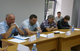 круглый стол