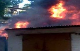 Гараж горит