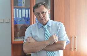 В.Рукрманов