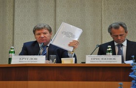 Губернатор Н. Круглов и министр АПК Н. Присяжнюк