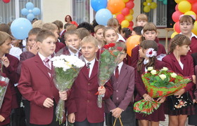 ученики Николаевского муниципального коллегиума на открытии второго корпуса