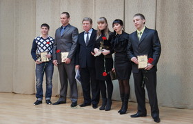 Николай Круглов с лучшими спортсменами Николаевщины этого года