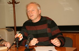 Олег Деркач