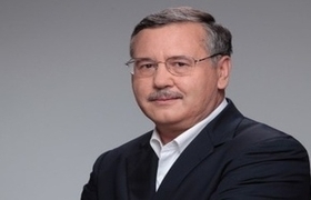 Анатолий Гриценко