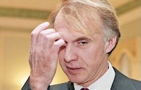 Владимир ОГРЫЗКО