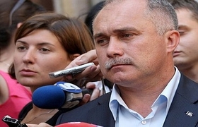 Александр Плахотнюк