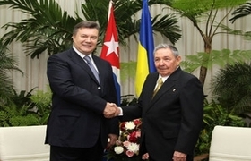 Янукович и Кастро на Кубе