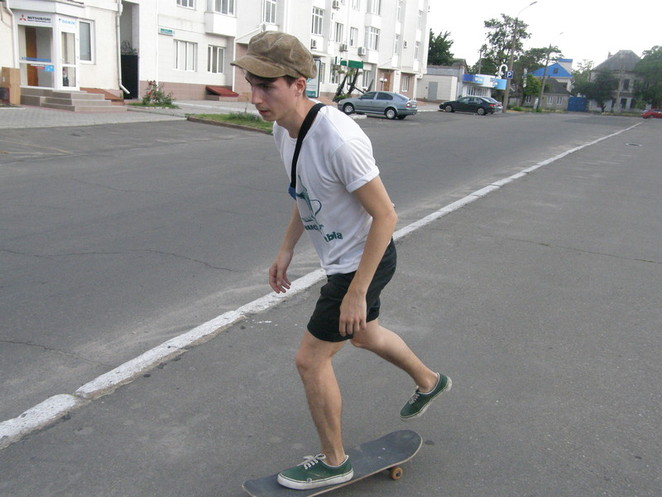 Николаевские экстремалы отметили День скейтборда
