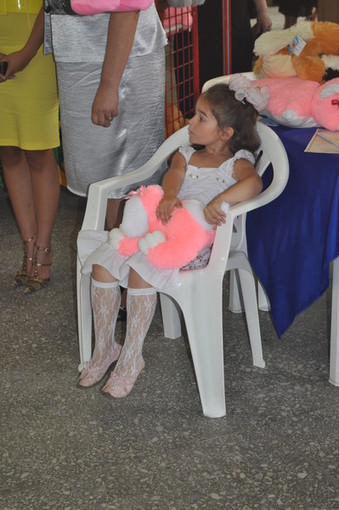 Девочка пока не подозревает, какой важный момент в ее жизни случится через несколько минут