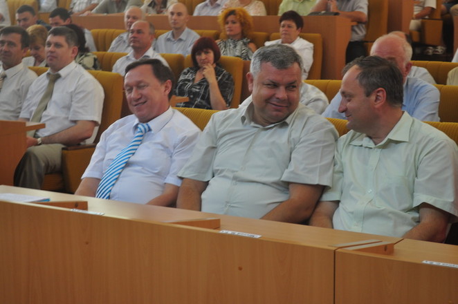 Замы губернатора: хитрый Геннадий Николенко рассмешил Вячеслава Рукоманова и теперь пытается сделать то же самое с Игорем Катвалюком