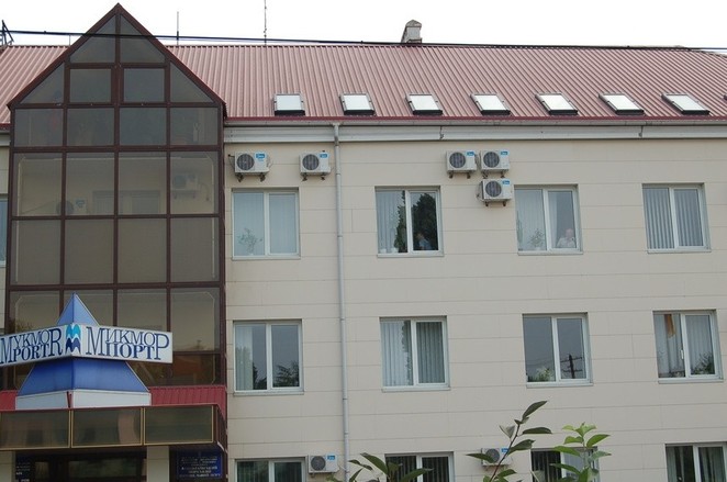 "Заход" нового начальника работники порта с интересом наблюдали из окон