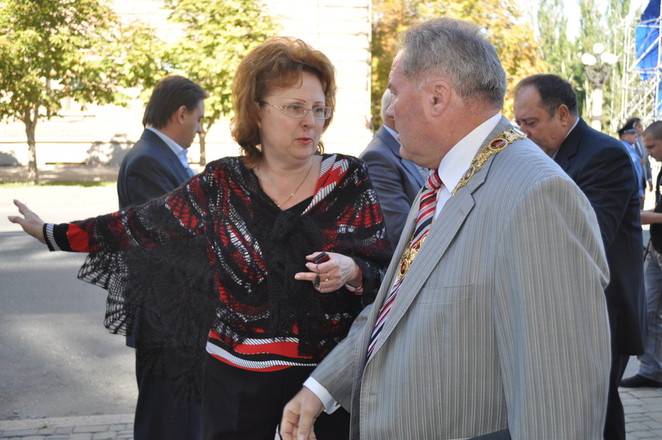 Владимир Чайка и депутат горсовета Галина Ярошенко