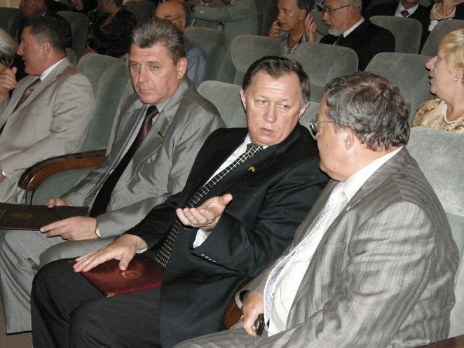 В.Пащенко, В.Рукоманов и В.Коренюгин