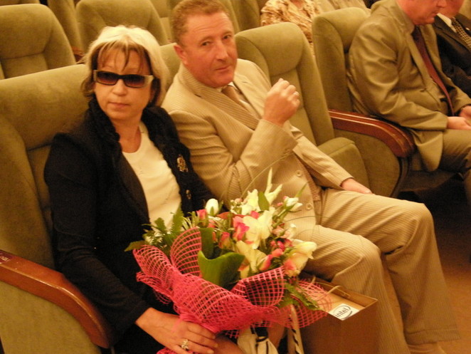 Директор НГЗ Ю.Овчинников, вероятно, со своей женой