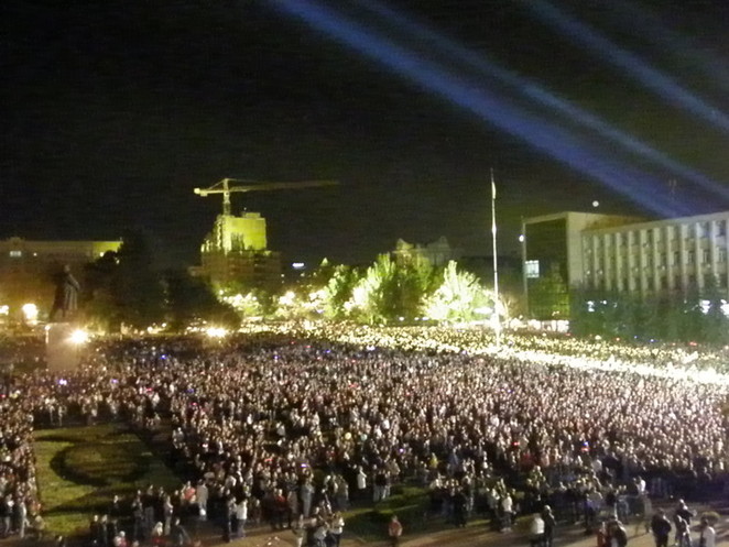 Собравшиеся николаевцы