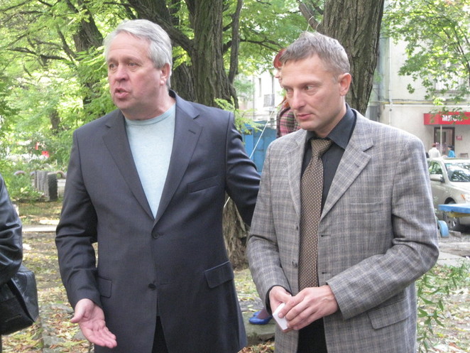 Сергей Исаков представляет николаевцам кандидата в депутаты горсовета Сергея Иващенко