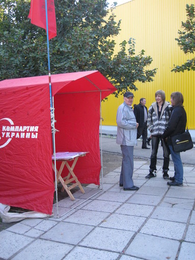 Виктор Качура приглашает студентов на встречу с Петром Симоненко 