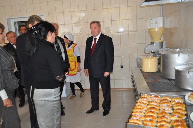 Булочки в пищеблоке