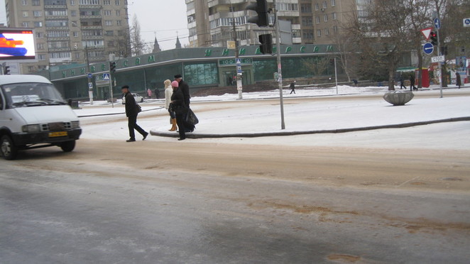Центральная улица Советская - на каток можно не ходить