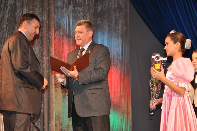 Вручение грамот главы облсовета