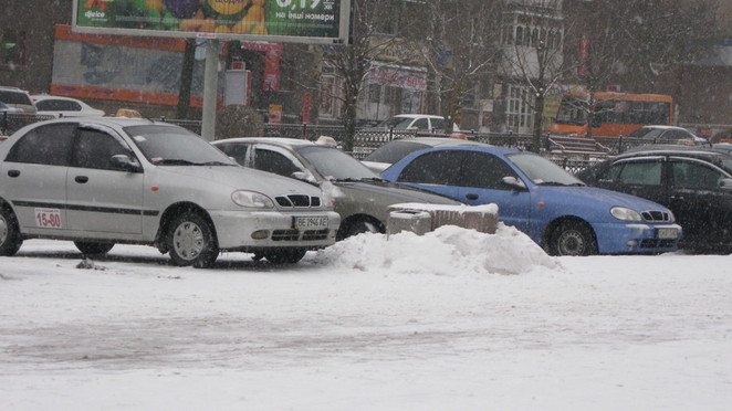 Таксисты ждут вызовов