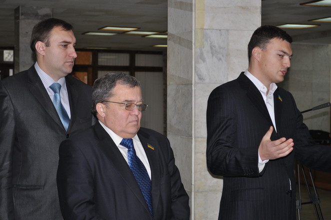 Н. Жук, В. Коренюгин, И. Дятлов