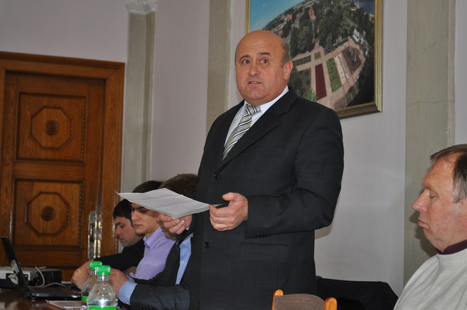 В. Цуцкарев