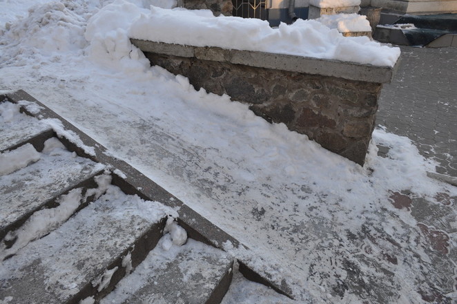 Пандус в Каштановом Сквере