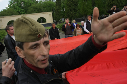 Представитель крымского Русского единства Сергей Юхин