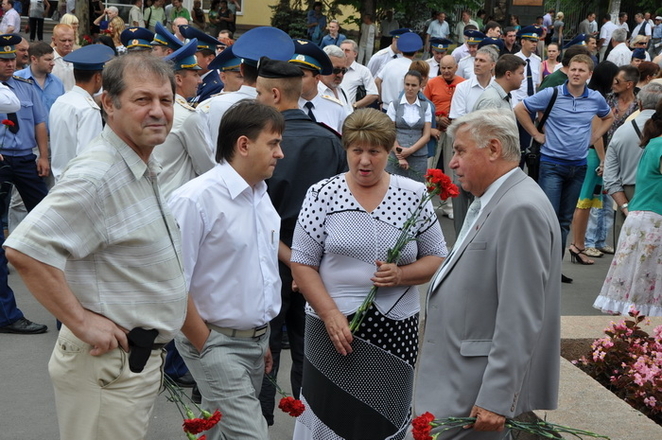 С коммунистами общается член исполкома горсоовета Головченко