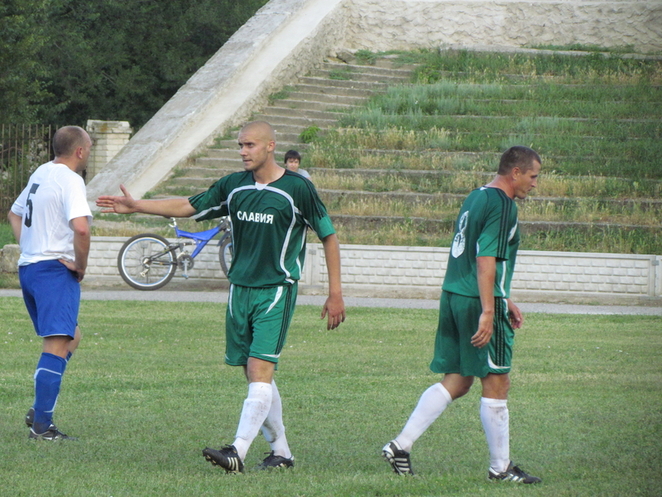 Только что Василий Чернопиский забил второй гол в матче