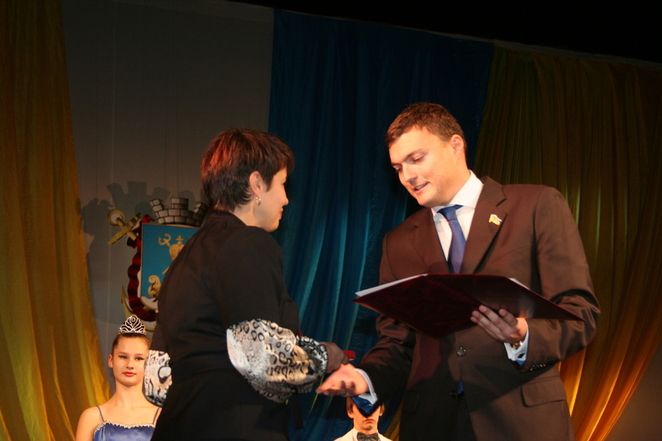 Игорь Дятлов занят награждением