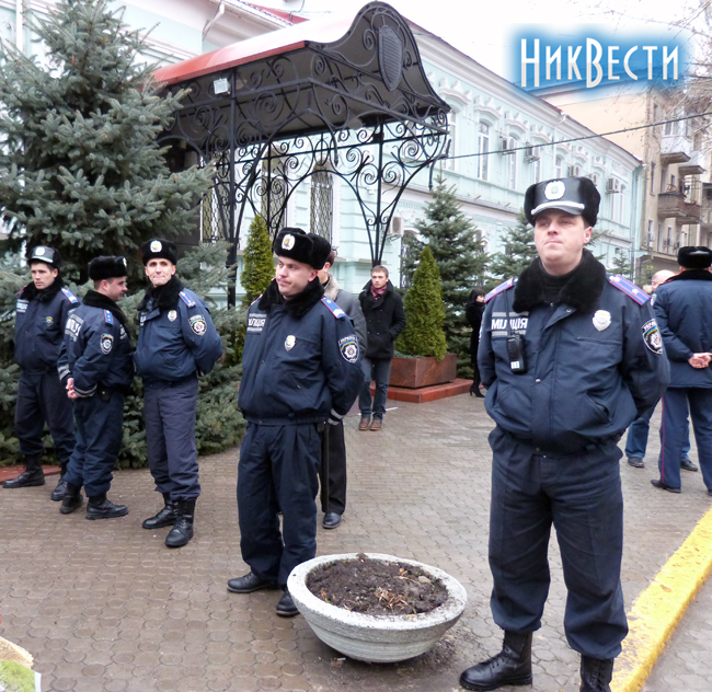 Как всегда, милиции было больше, чем самих пикетчиков Как всегда, милиции было больше, чем самих пикетчиков