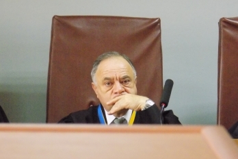 Председательствующий судья Владимир Царюк