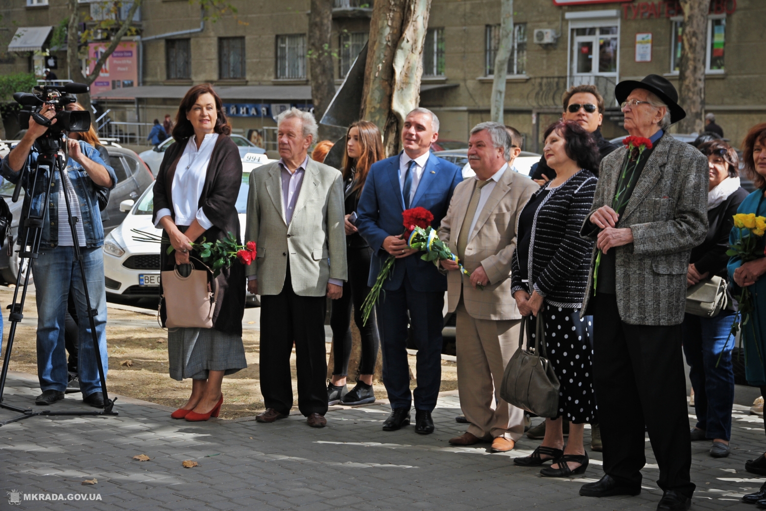 В Николаеве открыли мемориальную доску в честь народного артиста Украины  Василия Бурдыка