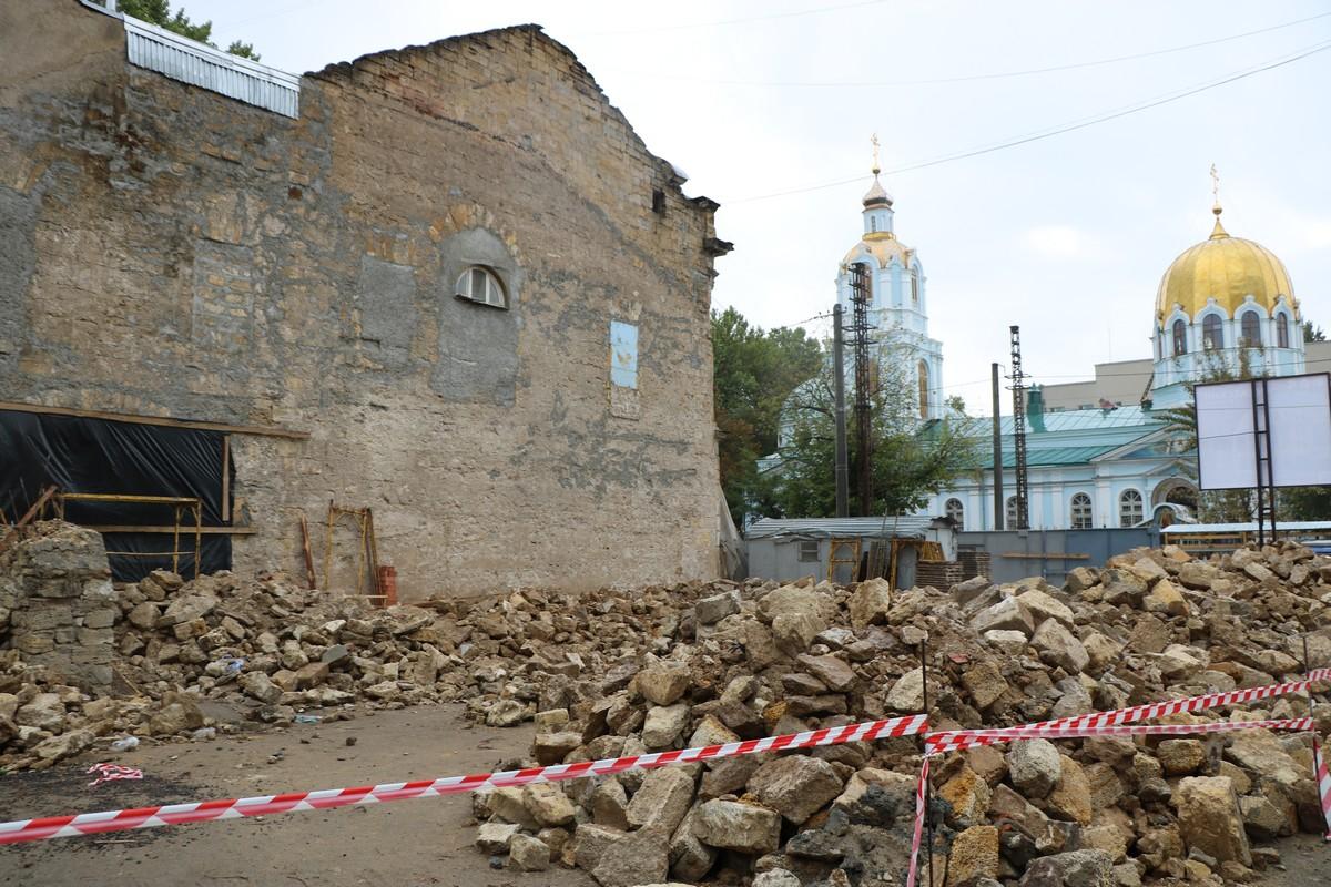 Жители домов в историческом центре Николаева бьют тревогу из-за новой  застройки «VIP-уровня»