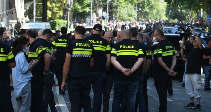 Полиция задержала участников ЛГБТ-митинга в Петербурге | ковжскийберег.рф