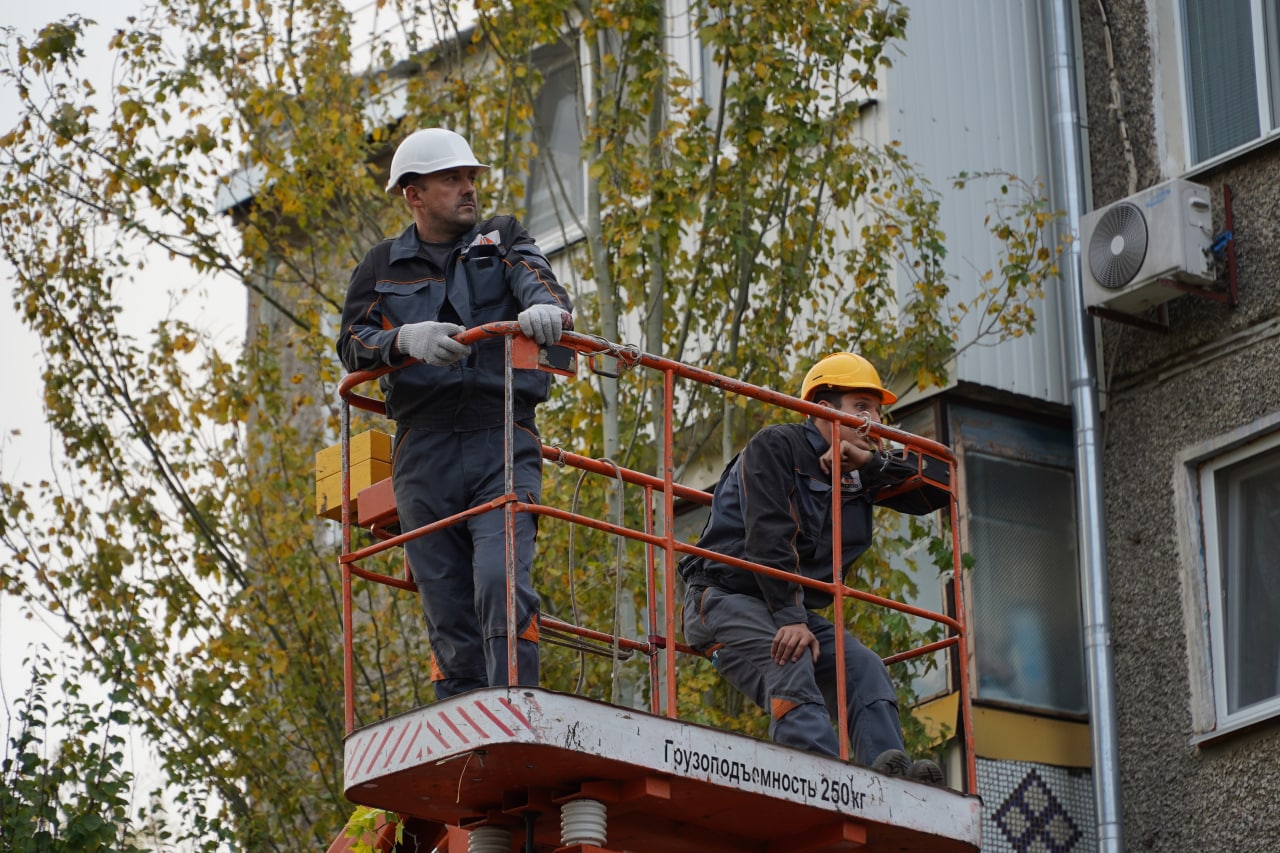 В Николаеве зашили окна в более 73% поврежденных домов и отремонтировать  почти половину крыш