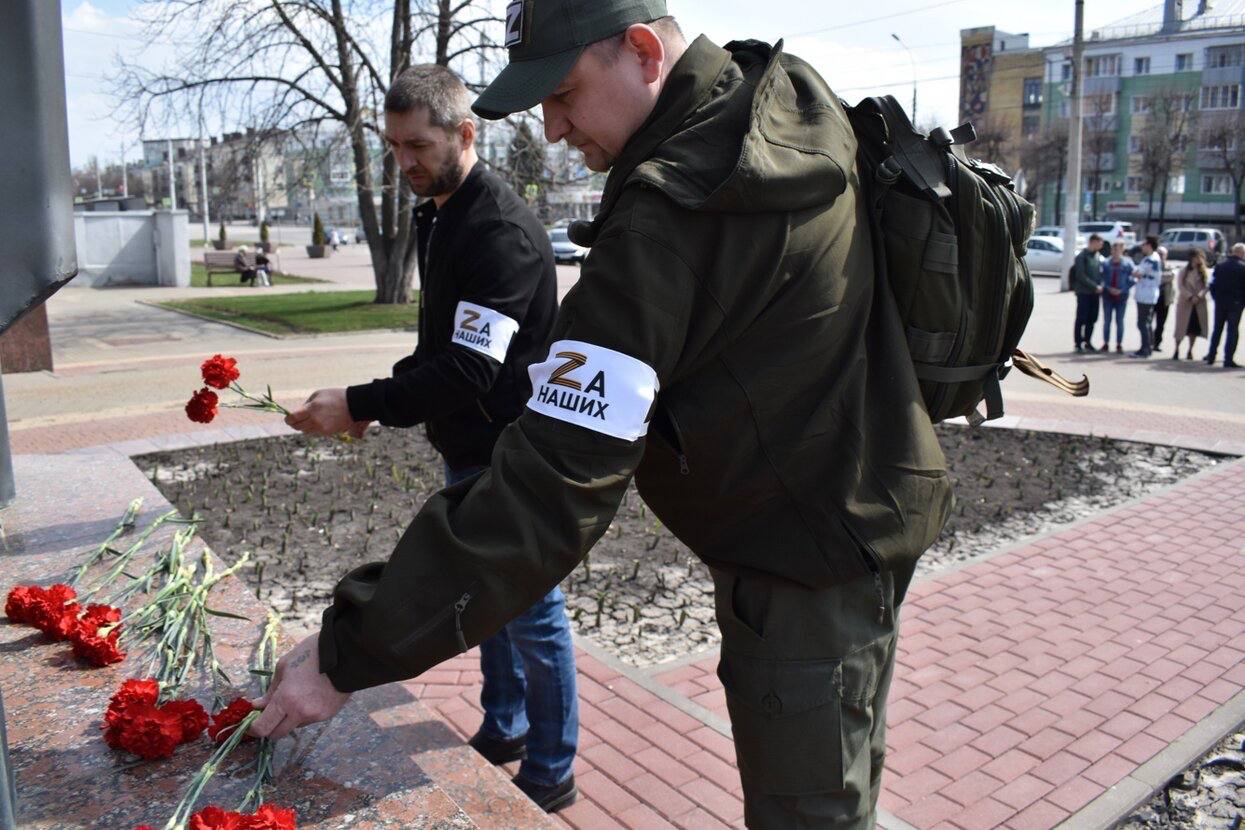 Российская пропаганда исковеркала трагедию в Буче и запустила флэшмоб в  поддержку резни