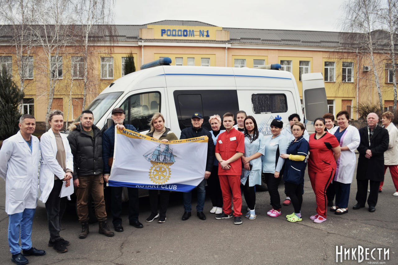 В Николаеве роддом получил «скорую» для рожениц