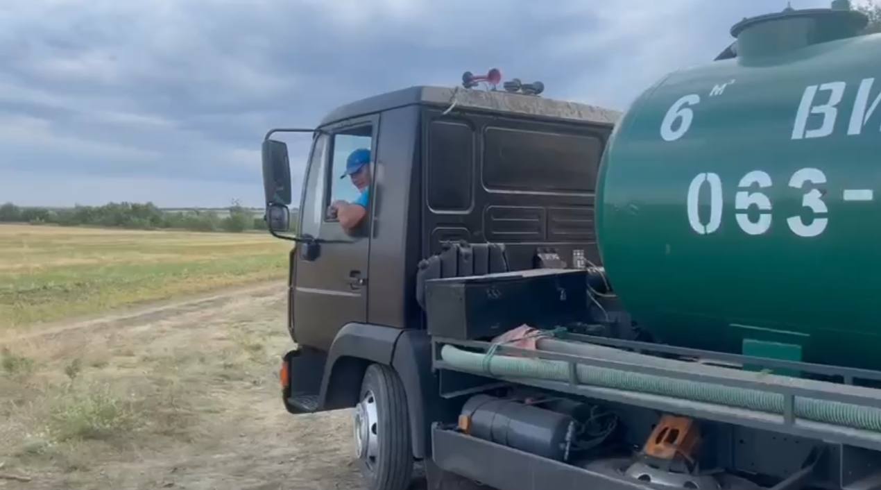 В Терновке недобросовестные ассенизаторы сливают нечистоты в лесопосадках