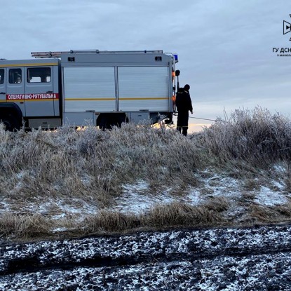 Николаевские спасатели вытащили авто из бездорожья. Фото: ГУ ГСЧС в Николаевской области
