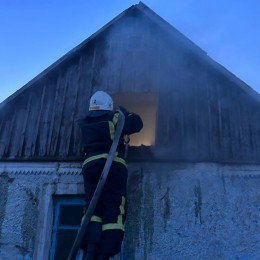 Пожар жилого дома в Вознесенском районе. Фото: ГСЧС Николаевской области