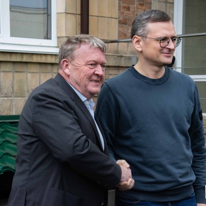 Minister of Foreign Affairs of Ukraine Dmytro Kuleba and Minister of Foreign Affairs of Denmark Lars Lekke Rasmussen in Mykolaiv (photo «Nikvesti»)