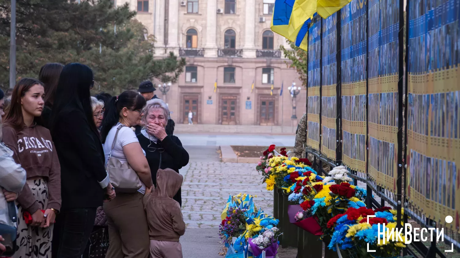 Семьи погибших военных открыли Аллею Славы в Николаеве. Фото «НикВести»