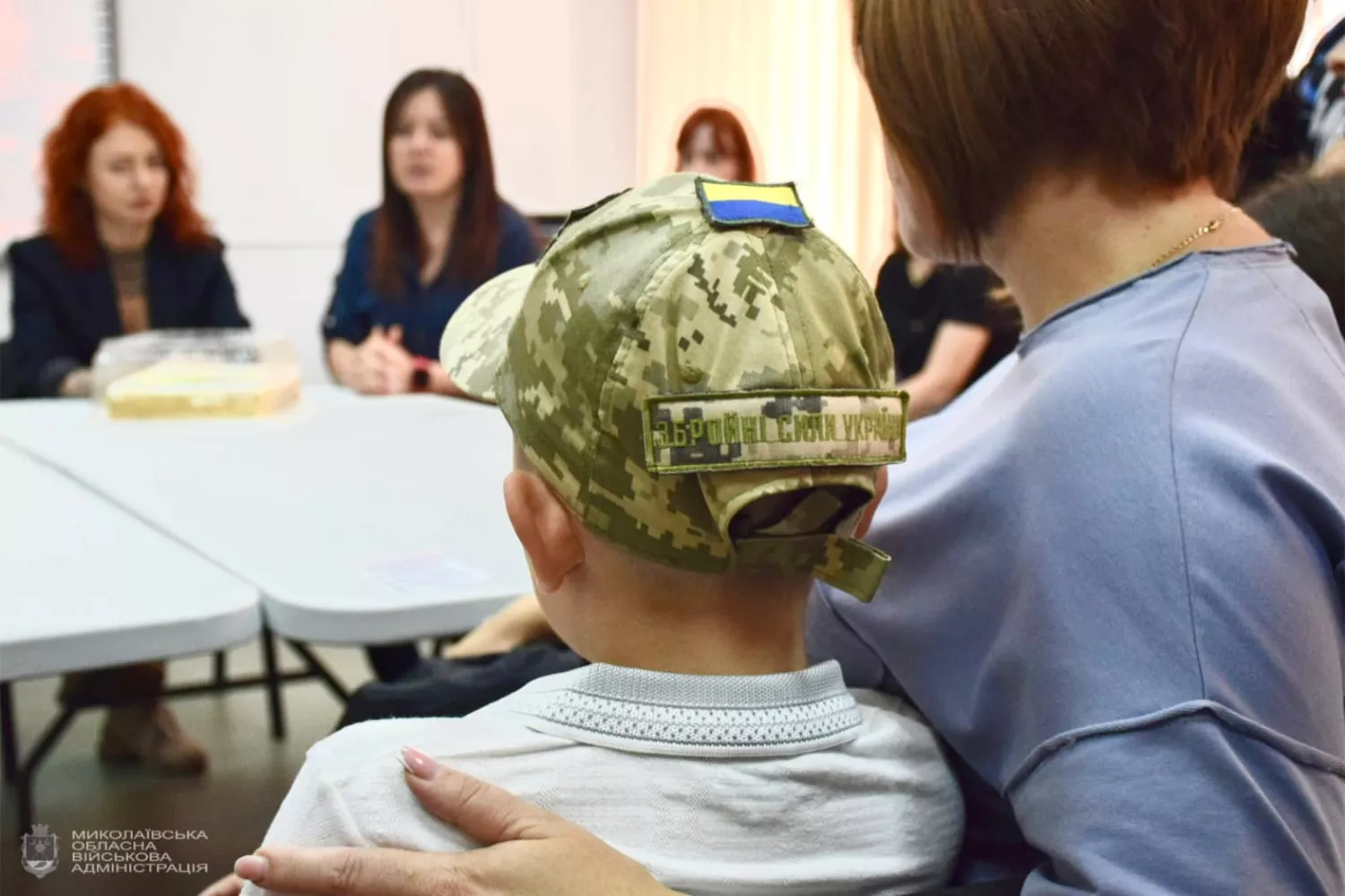 Віталій Кім зустрівся із членами родин загиблих Героїв, фото: Миколаївська ОДА