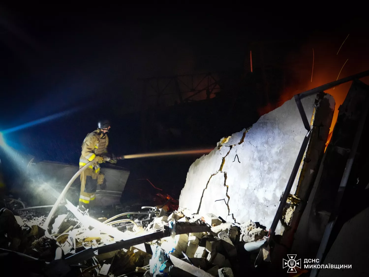 Наслідки прильоту по Миколаєву 15 жовтня, фото: ДСНС Миколаївщини